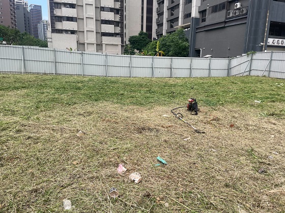 桃園割草