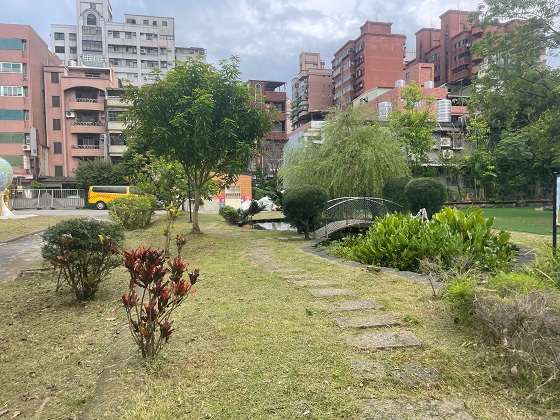 桃園割草