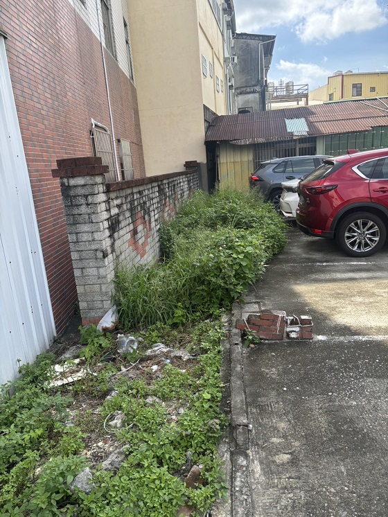 台中梧棲區南簡段除草